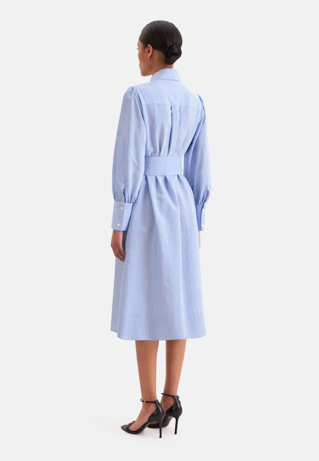 Fliessendes Hemdblusenkleid aus Viskose Mix in Mittelblau |  Seidensticker Onlineshop