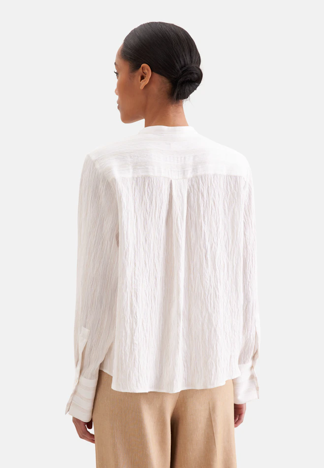 Stehkragenbluse mit hoher Manschette aus Viskose- Leinen Mix in Weiß | Seidensticker Onlineshop