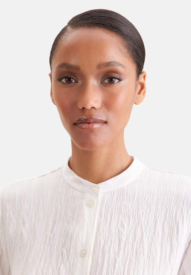 Stand-up collar blouse with high cuff made of viscose-linen mix in Weiß |  Seidensticker Onlineshop