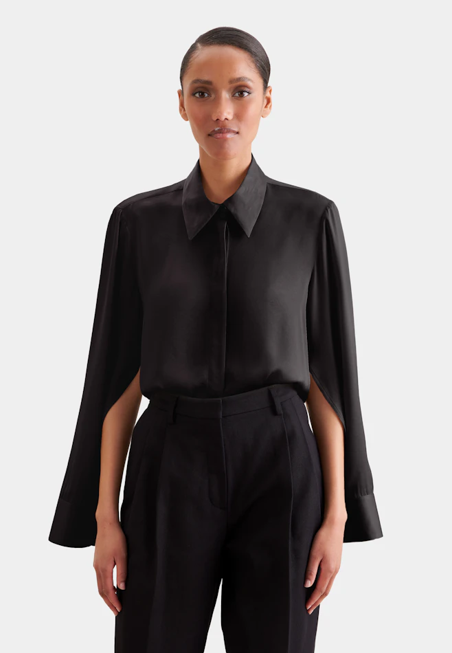 Hemdbluse mit hohen Ärmelschlitzen aus Satin in Schwarz | Seidensticker Onlineshop