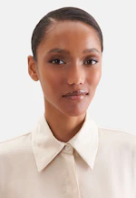 Satin shirt blouse with high sleeve slits in Weiß |  Seidensticker Onlineshop