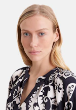 Satin tunic with raglan sleeves in Schwarz |  Seidensticker Onlineshop