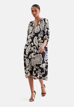 Satin tunic dress with waist belt in Schwarz |  Seidensticker Onlineshop