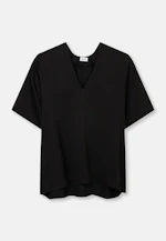 Blouse shirt with V-neck made of satin in Schwarz |  Seidensticker Onlineshop