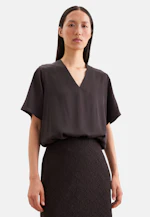 Blusenshirt mit V- Neck aus Satin in Braun |  Seidensticker Onlineshop