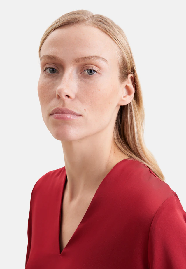 Blusenshirt mit V- Neck aus Satin in Rot |  Seidensticker Onlineshop