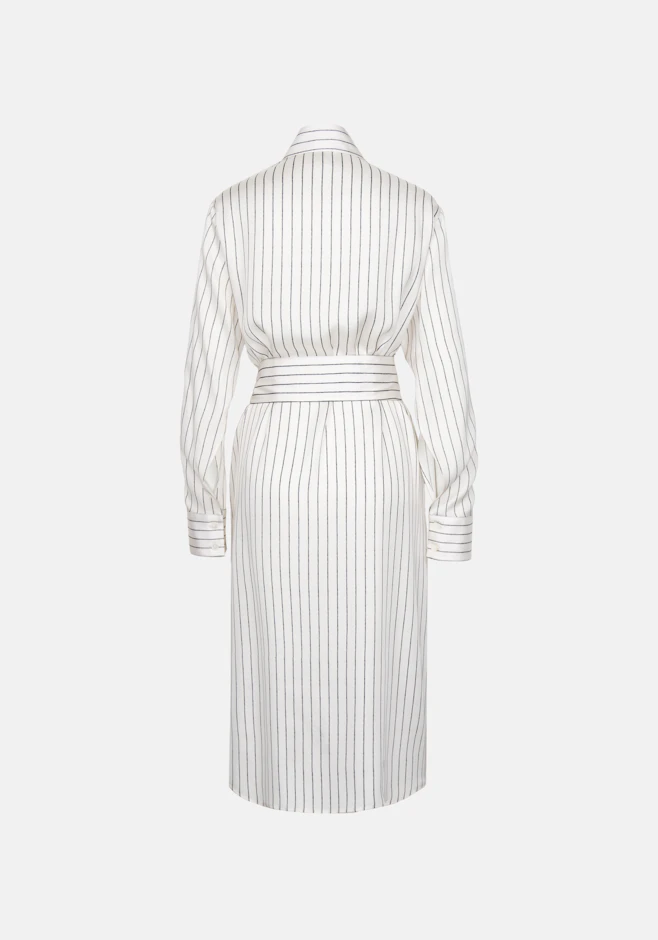 Satiniertes Hemdblusenkleid mit hohen Ärmelschlitzen in Weiß | Seidensticker Onlineshop