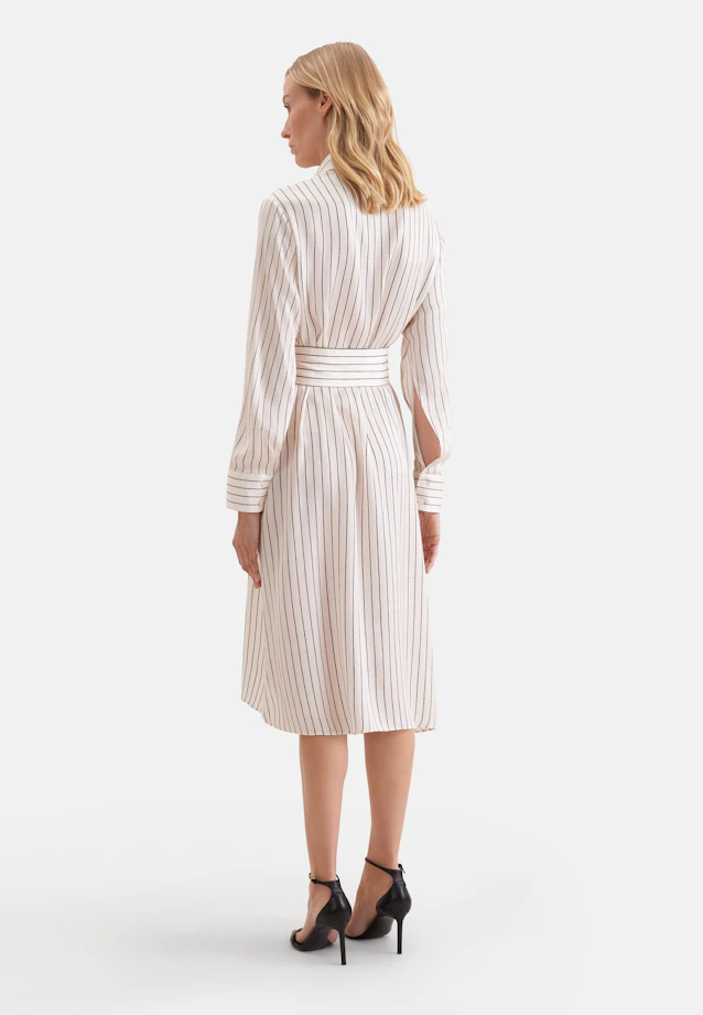 Satiniertes Hemdblusenkleid mit hohen Ärmelschlitzen in Weiß |  Seidensticker Onlineshop