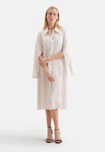 Satiniertes Hemdblusenkleid mit hohen Ärmelschlitzen in Weiß |  Seidensticker Onlineshop