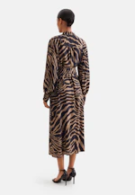 Stehkragenkleid mit Taillengürtel und hohen Manschetten in Braun |  Seidensticker Onlineshop