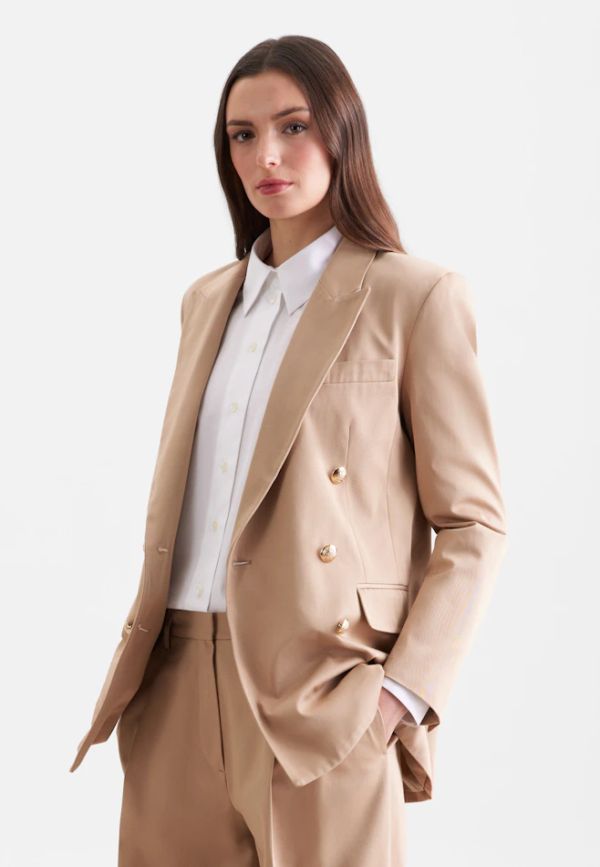 Zweireihiger Blazer mit Pattentaschen aus Baumwolltwill in Beige | Seidensticker Onlineshop