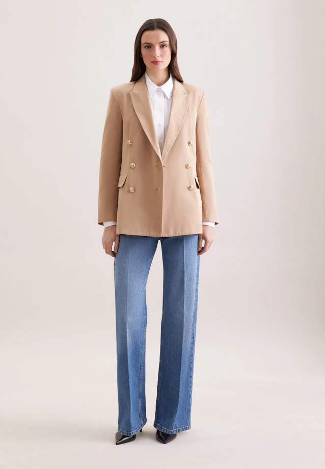 Zweireihiger Blazer mit Pattentaschen aus Baumwolltwill in Beige |  Seidensticker Onlineshop