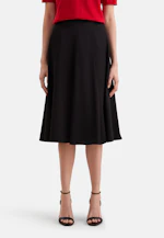Wide swinging satin panel skirt in Schwarz |  Seidensticker Onlineshop