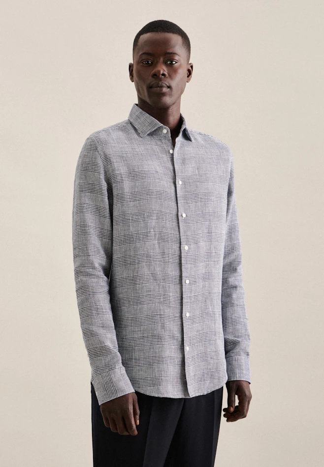 Shaped Business shirt Check in Dark Blue | Seidensticker online shop