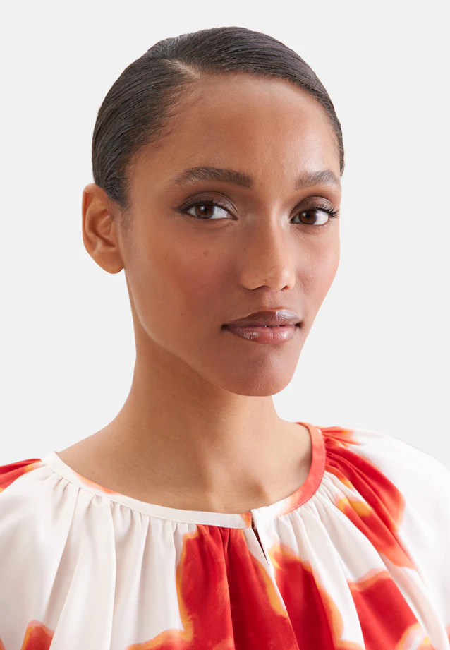 Satin tunic blouse with raglan sleeves in Weiß |  Seidensticker Onlineshop