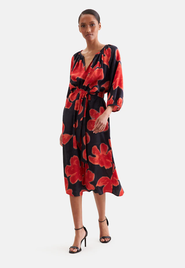 Robe tunique en satin avec manches raglan in Noir |  Seidensticker Onlineshop