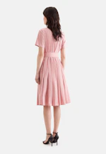 Hemdblusenkleid mit schwingendem Rock aus Baumwoll Stretch, slim fit in Rosa |  Seidensticker Onlineshop