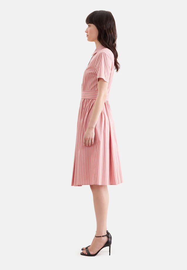 Robe-chemise avec jupe flottante en coton extensible, coupe moulante in Rose Fuchsia |  Seidensticker Onlineshop