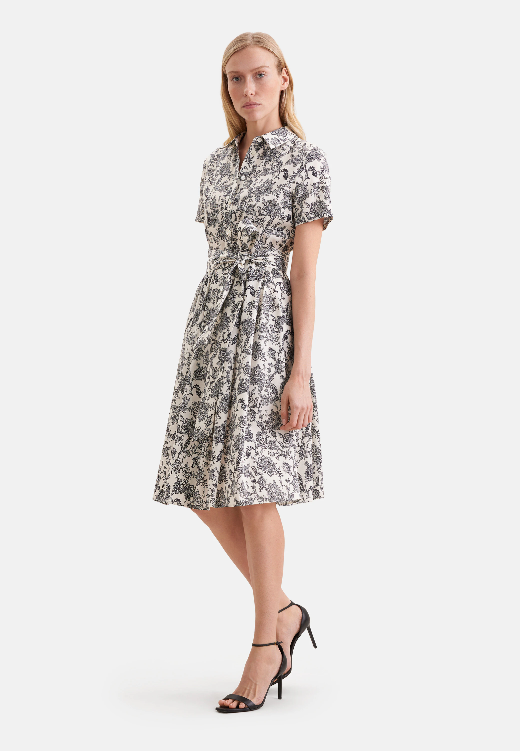 Hemdblusenkleid mit schwingendem Rock aus Baumwollsatin, slim Weiß 38