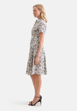 Hemdblusenkleid mit schwingendem Rock aus Baumwollsatin, slim in Weiß |  Seidensticker Onlineshop