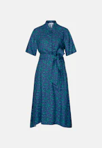 Satin stand-up collar dress with tie belt in Dunkelblau |  Seidensticker Onlineshop