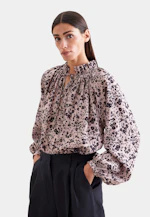 Satinierte Rüschenbluse mit Bindeband in Rosa |  Seidensticker Onlineshop