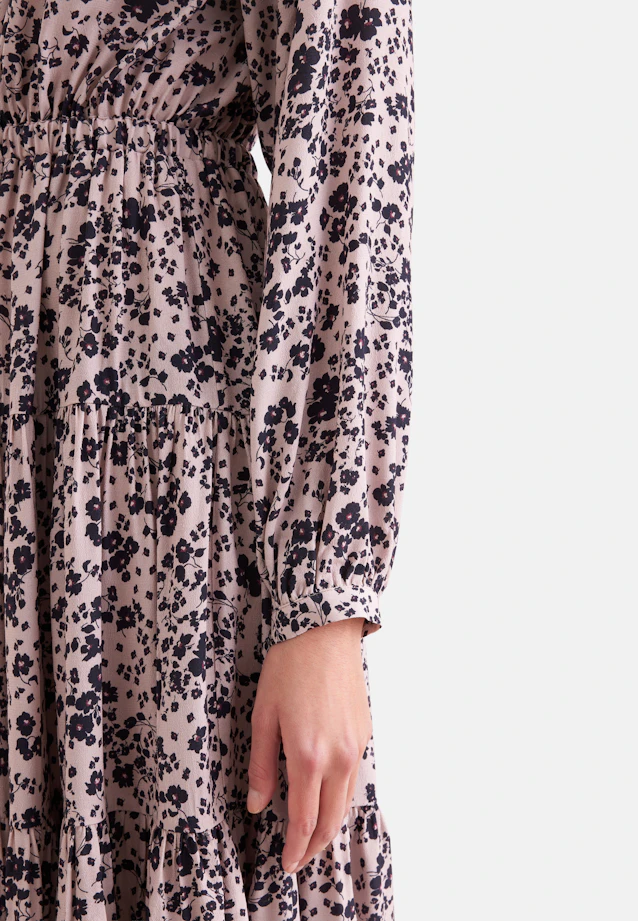 Satiniertes Rüschenkleid mit Stufen in Rosa |  Seidensticker Onlineshop