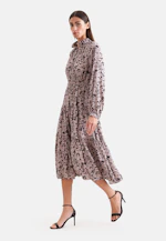 Satiniertes Rüschenkleid mit Stufen in Rosa |  Seidensticker Onlineshop