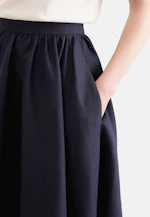 Wide swinging skirt with waistband made of 100% linen in Schwarz |  Seidensticker Onlineshop
