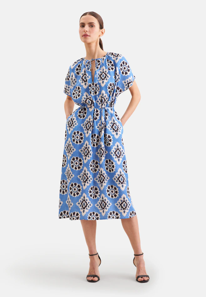 Satiniertes Blusenkleid in Mittelblau | Seidensticker Onlineshop
