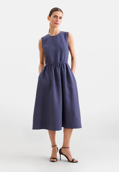 Ärmelloses Kleid aus 100% Leinen in Mittelblau |  Seidensticker Onlineshop