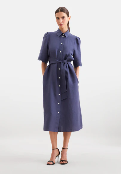 Robe-chemise brodée et ceinture de taille en 100 % lin in Bleu Moyen | Seidensticker Onlineshop