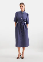 Robe-chemise brodée et ceinture de taille en 100 % lin in Bleu Moyen |  Seidensticker Onlineshop