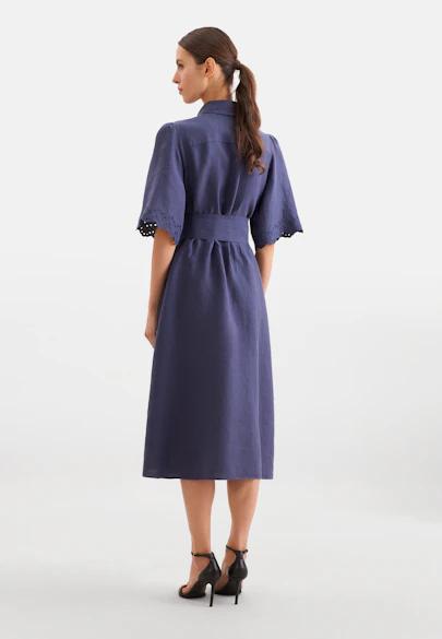 Robe-chemise brodée et ceinture de taille en 100 % lin in Bleu Moyen | Seidensticker Onlineshop