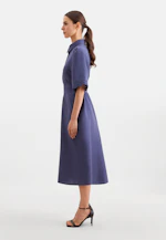 Hemdblusenkleid mit Stickerei und Taillengürtel aus 100% Leinen in Mittelblau |  Seidensticker Onlineshop