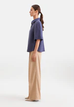 Halbarm Hemdbluse mit Stickerei aus 100% Leinen in Mittelblau |  Seidensticker Onlineshop