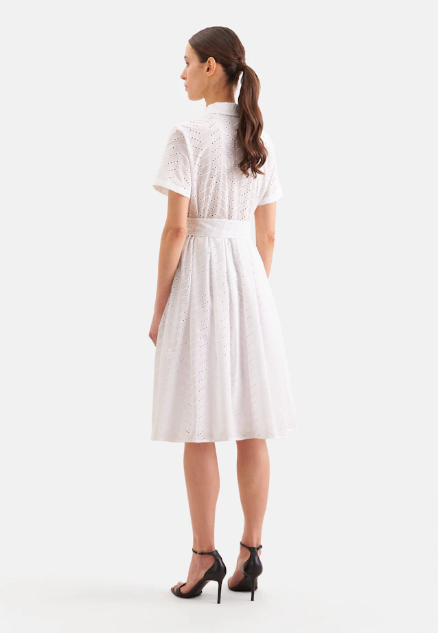 Stickerei Hemdblusenkleid mit schwingendem Rock, slim in Weiß |  Seidensticker Onlineshop