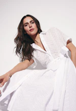 Embroidery shirt dress with swinging skirt, slim in Weiß |  Seidensticker Onlineshop