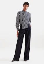 Bluse mit abnehmbarer Schluppe in Dunkelblau |  Seidensticker Onlineshop