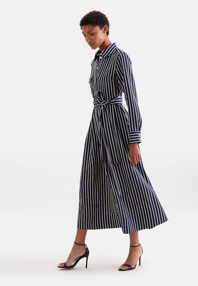 Weit schwingendes Hemdblusenkleid mit Bindegürtel, slim in Dunkelblau |  Seidensticker Onlineshop