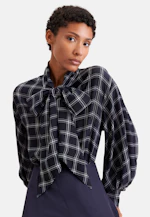 Schluppenbluse aus Chiffon mit Volumenärmeln und hohen Manschetten in Dunkelblau |  Seidensticker Onlineshop