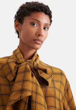 Schluppenbluse aus Chiffon mit Volumenärmeln und hohen Manschetten in Gelb |  Seidensticker Onlineshop