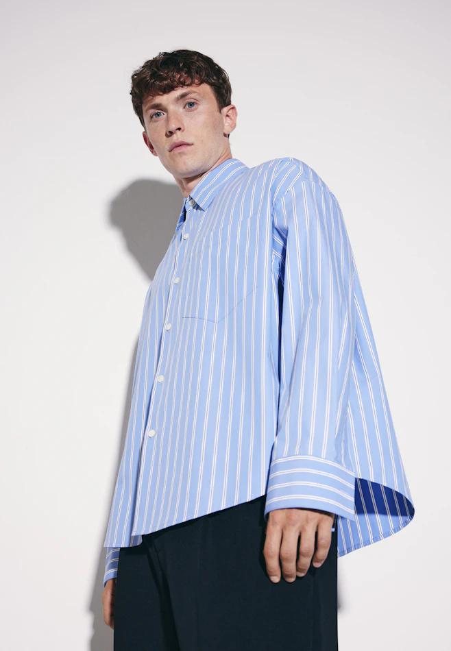 Oversized Fashion-Hemd Gestreift in Mittelblau | Seidensticker Onlineshop