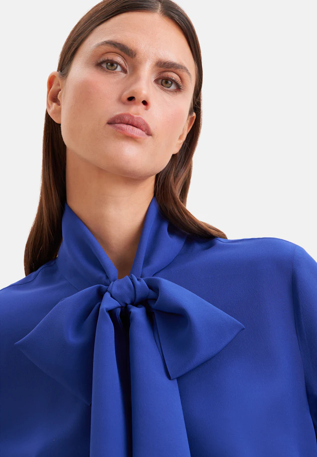 Seidenbluse mit angesetzter Schluppe in Bleu Moyen |  Seidensticker Onlineshop