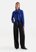 Seidenbluse mit angesetzter Schluppe in Bleu Moyen |  Seidensticker Onlineshop