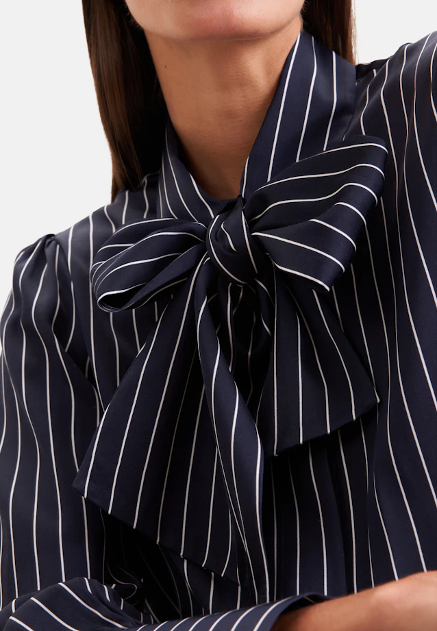 Bluse mit abnehmbarer Schluppe in Dunkelblau |  Seidensticker Onlineshop