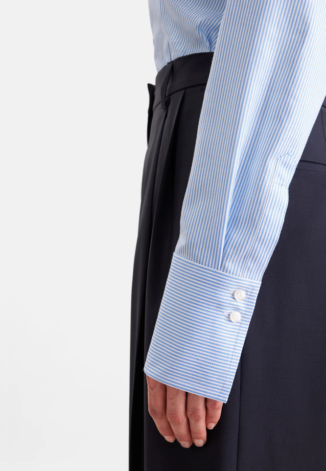 Twill Hemdbluse slim fit mit langer Manschette in Hellblau |  Seidensticker Onlineshop