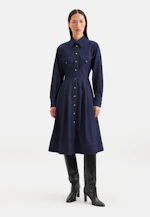 Denim Kleid mit Volumenärmeln und aufgesetzten Taschen in Dunkelblau |  Seidensticker Onlineshop
