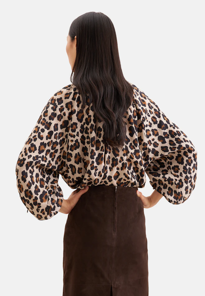Satin raglan blouse with bow details in Beige | Seidensticker online shop