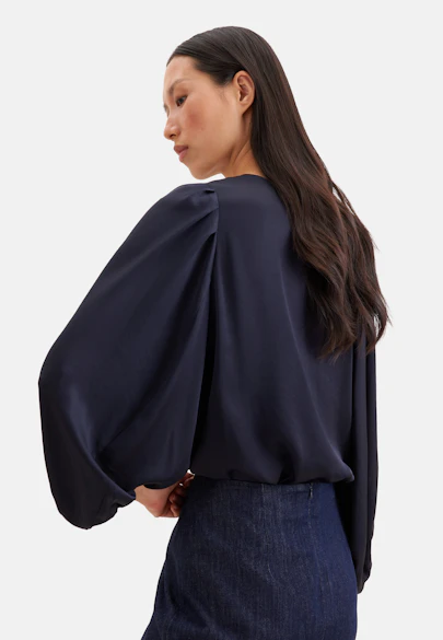 Satiniertes Blusenshirt mit V- Ausschnitt in Dunkelblau |  Seidensticker Onlineshop